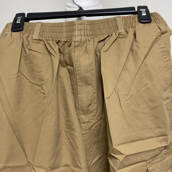 Men’s Shorts - Picture 3 of 4